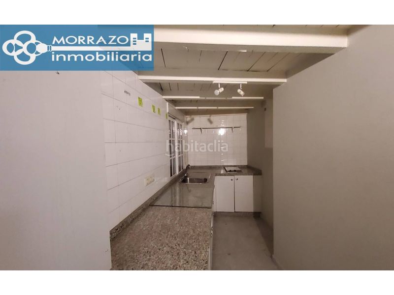 Foto ca418c63-c281-4718-a036-e364b045f18c. Affitto locale commerciale in calle pazos fontenla 81 in Bueu