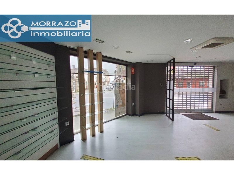 Foto cba3a0d9-cb46-493d-a2f4-fa88bf2a781a. Affitto locale commerciale in calle pazos fontenla 81 in Bueu