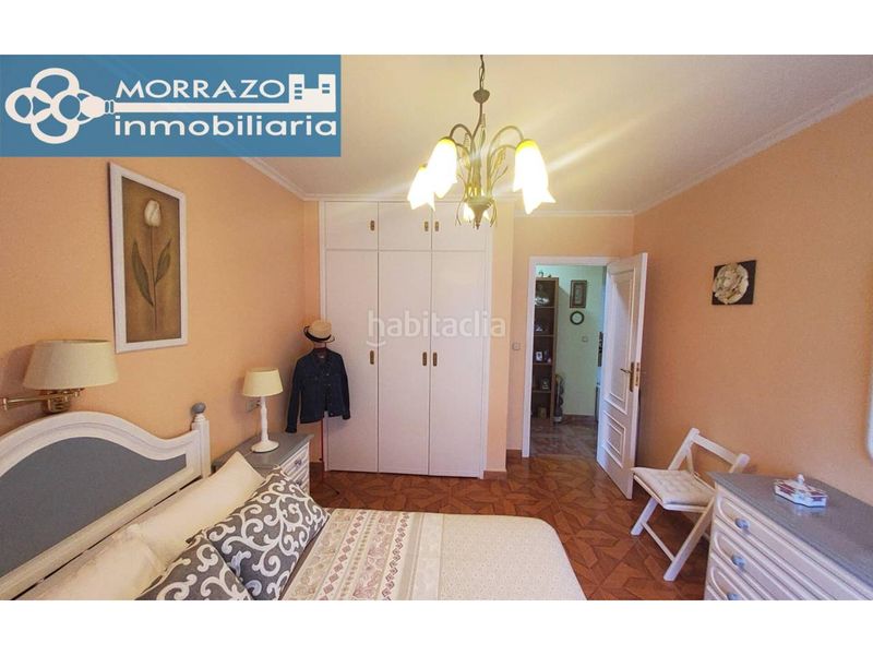 Foto a9c40d72-169d-4e04-af1e-2522a4bee45a. Casa amb calefacció aparcament a Marín