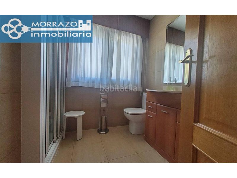 Foto 5bece944-f33f-4912-a8c1-d77926f6e663. Apartament amb aparcament a Bueu
