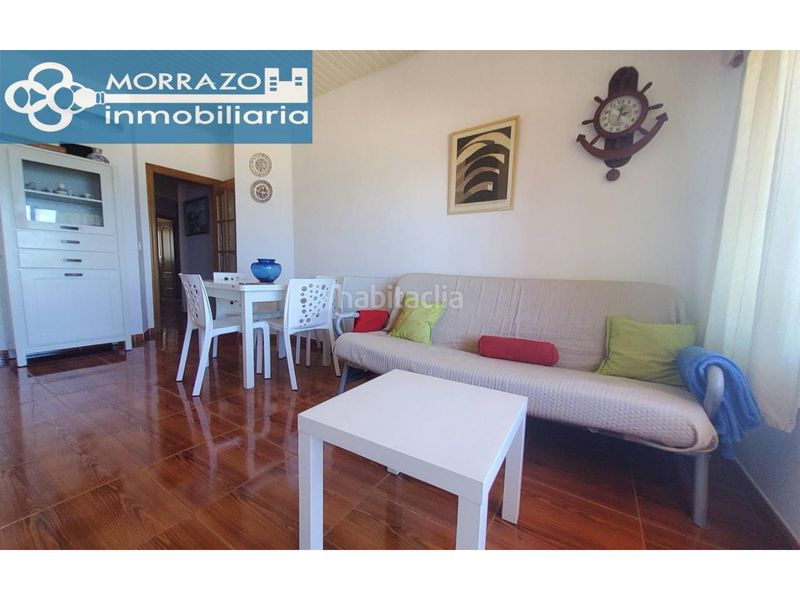 Foto f0ed03a2-ee3e-47f8-92b7-85c80230a94a. Apartament amb aparcament a Bueu