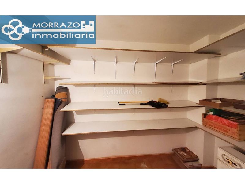 Foto f1b890d3-6f1d-43c5-8b76-a5cc1706669b. Pis amb calefacció aparcament a Bueu