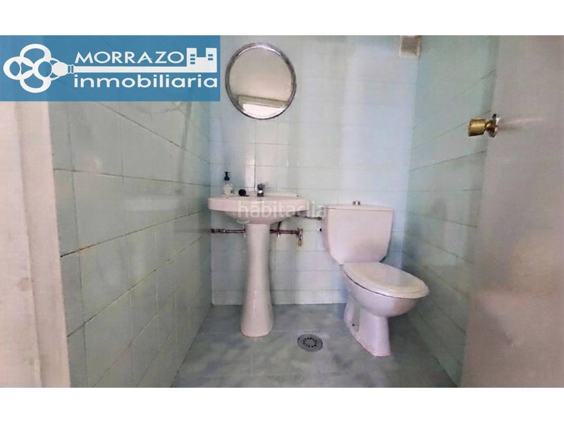 Foto ef7dd40f-a15e-4a88-9df8-f5db7607811b. Local comercial a Marín