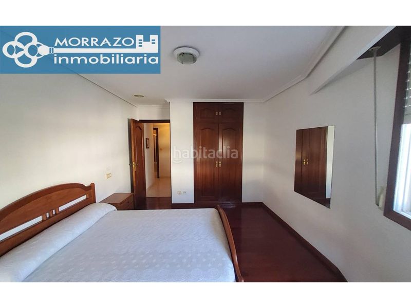 Foto d0661187-bd76-4cd6-b4ca-ce37be00a262. Flat with heating parking in Bueu