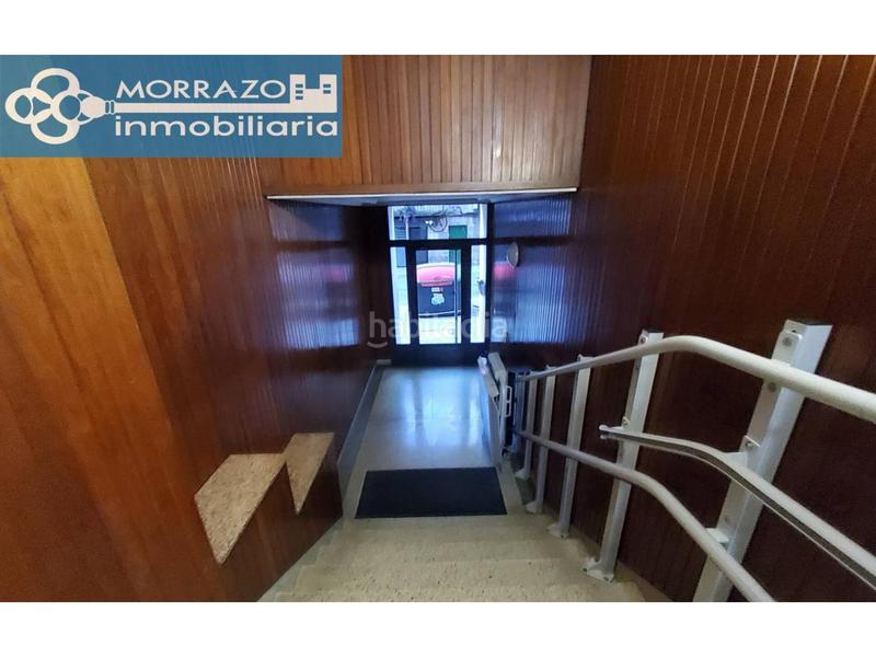 Foto 53dfba83-8ac4-480d-83db-8ab6d53af82e. Locale commerciale in Teis Vigo