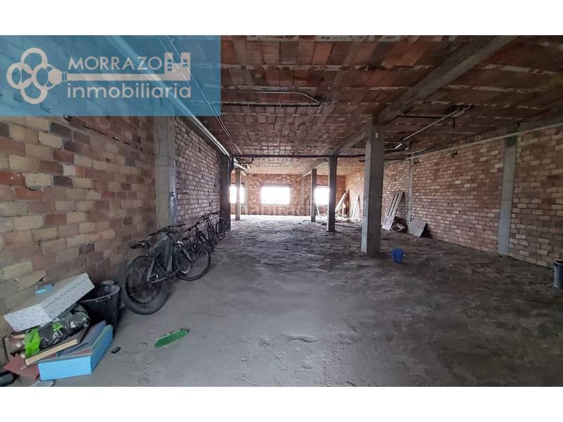 Foto b87241c6-257f-4a3a-a0e9-fe3d7fbca4ae. Lloguer local comercial a Bueu