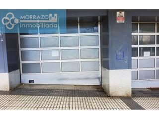 Location Local commercial à Plaza de la industria. Local en alquiler en casco urbano