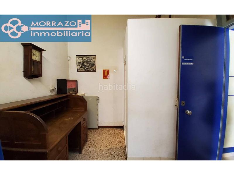 Foto 33af2105-6e72-47b5-9c9e-2334449f67b7. Lloguer local comercial a Bueu