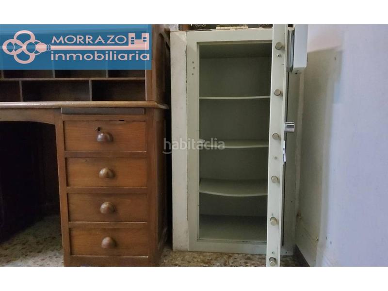 Foto fed10445-735e-4955-8c67-209561bfbe11. Lloguer local comercial a Bueu