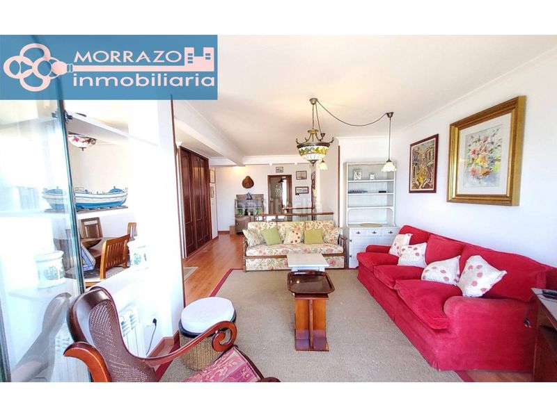 Foto bf17afc4-7a98-4221-a237-f83d2cde99e3. Duplex con riscaldamento parcheggio in Bueu