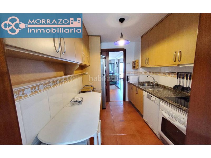 Foto f58d2341-3443-4457-afd3-5304a318dfd2. Duplex con riscaldamento parcheggio in Bueu