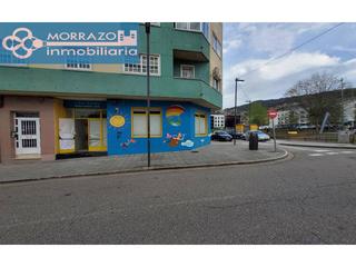Lloguer Local Comercial  Johan carballeira. Bajo en el centro de bueu