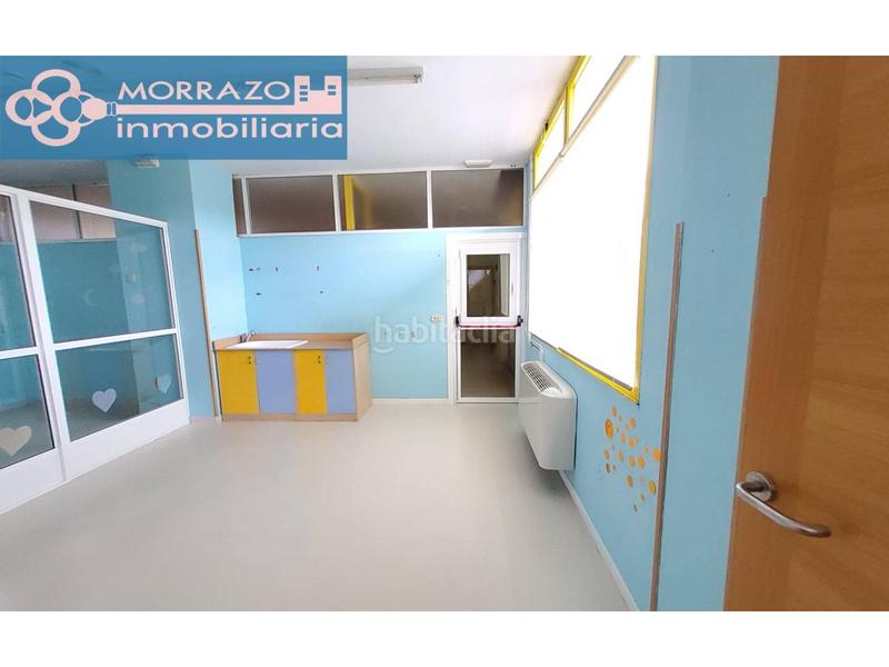 Foto 2f0cba08-bd17-480a-8604-cc0699764c28. Lloguer local comercial a Bueu