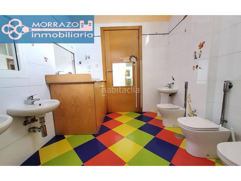 Foto 7306f8fd-eca9-4bd1-b435-d817174975b0. Lloguer local comercial a Bueu