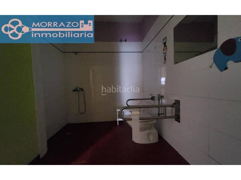 Foto 9157ddbd-5a30-4ff3-8047-77cd6359f4d2. Lloguer local comercial a Bueu