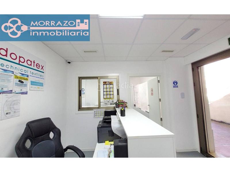 Foto d92b0d97-b8b0-492b-bd38-1dfb450441f1. Local commercial dans Bueu