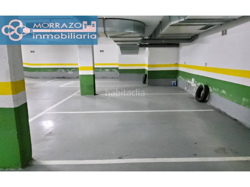 Foto a9b0841d-827f-451d-87ad-4965e9ca271b. Aparcament cotxe a johan carballeira 4 a Bueu