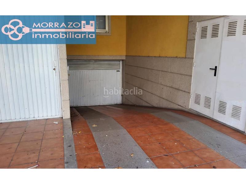 Foto c7e7374f-c6dd-4952-8dee-cdb2e05c9fe9. Aparcament cotxe a johan carballeira 4 a Bueu