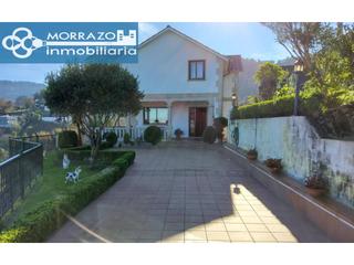 Casa en Bueu. Casa unifamiliar con vistas y terreno