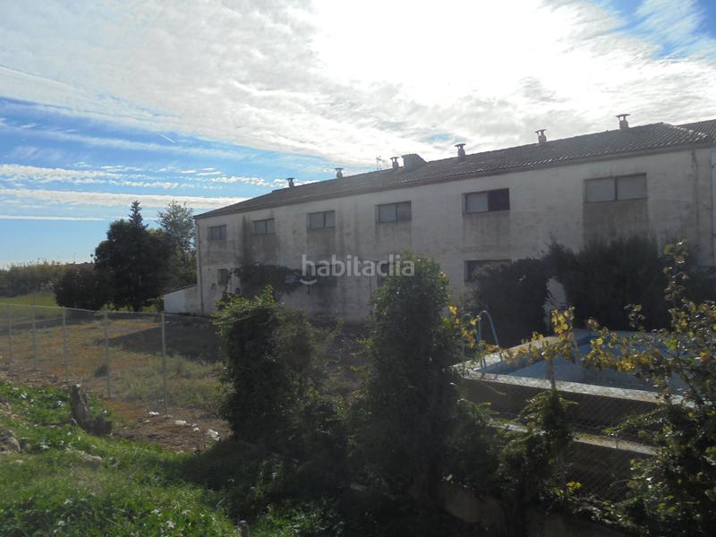 Foto a7104c5f-68d9-4fba-99ed-01ab9dba1f9c. Casa con piscina in Barbastro