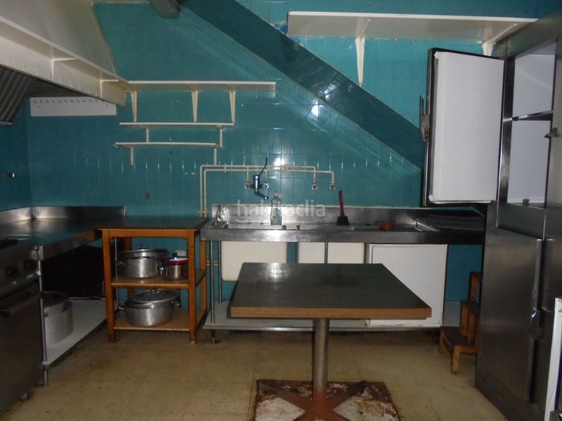 Foto d00a3964-83db-47cc-b4a3-bda09b4c61a7. Local comercial a avenida ejército español 4 a Barbastro