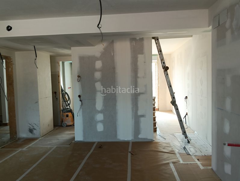 Foto 08c0c305-1e85-442a-a79d-ec004a0d7138. Dúplex ático dúplex con terraza en Lutxana - Llano Barakaldo