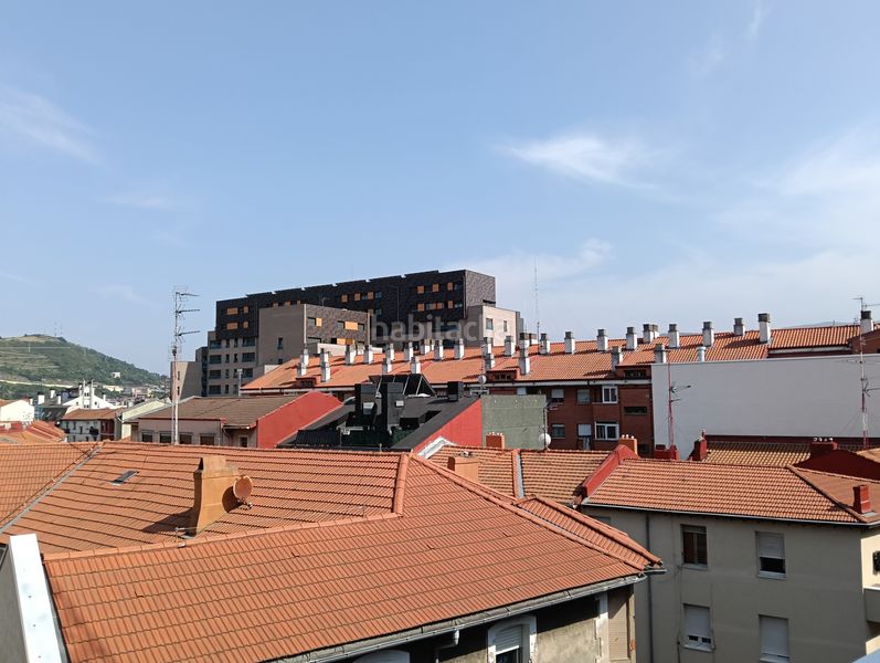 Foto 230364cb-85e7-46d0-b437-e0caaced48dd. Dúplex ático dúplex con terraza en Lutxana - Llano Barakaldo