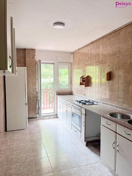 Foto fcc12fef-30e9-4b03-9304-efb0f905ff2d. Ground floor with heating in Cerezo - Aspla - Torres Torrelavega