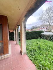 Rez-de-chaussée  Barrio alceda 17a