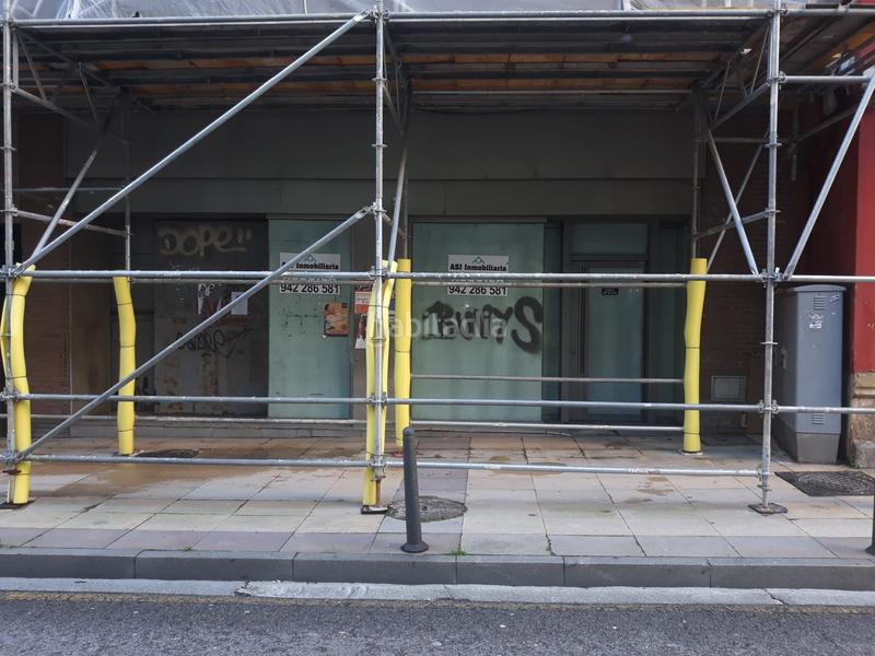 Foto e3e02fe8-6c50-4f66-9969-ccfffe14b7c0. Locale commerciale in Centro Torrelavega