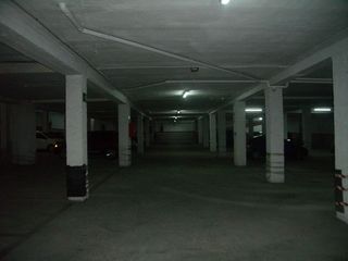 Parking coche en Carrer josefina manresa 107. Plazas de garaje en zona universidad
