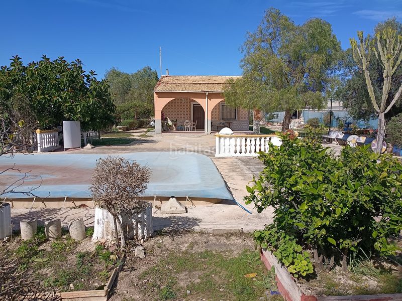 Foto 5c2f2d77-5456-42e0-82ba-b9c8d7a043f0. Xalet amb xemeneia piscina a Jubalcoi Elche / Elx