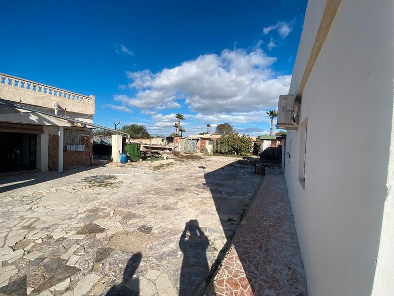 Foto dacd9ffb-5d38-451d-86cc-c448025a8473. Xalet amb xemeneia a La Foia - Daimés - Asprella Elche / Elx