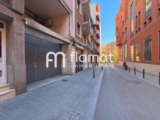 Parking coche en Carrer d'hipòlit lázaro 10. Plaza de parking a la venta en calle hipòlit lázaro en barcelona