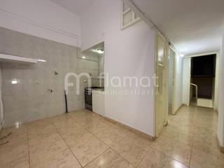 Planta baixa  Carrer monistrol. Piso a la venta en calle monistrol en barcelona