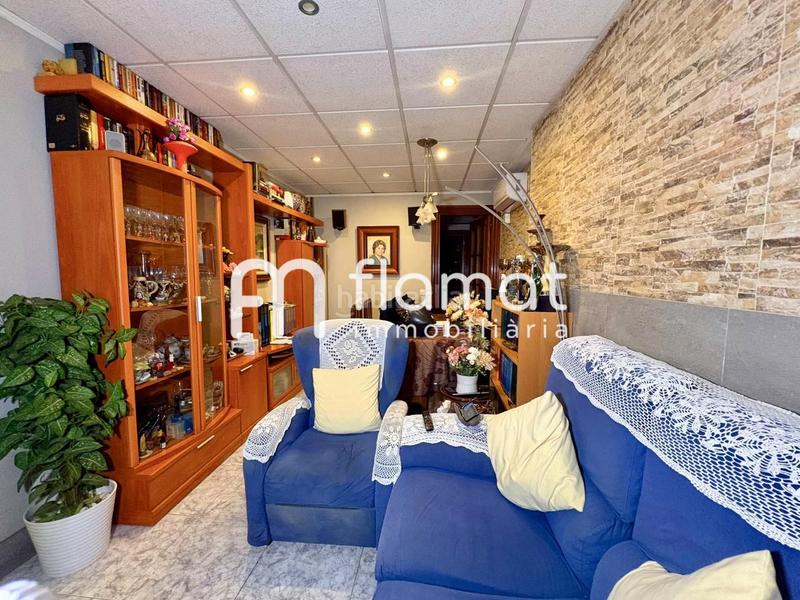 Foto 2f648da4-df27-484a-bbf3-99cd52f64e75. Dúplex piso y local en calle cabanes en El Poble Sec - Parc de Montjuïc Barcelona