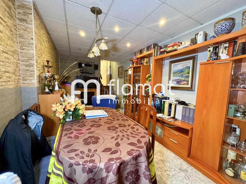 Foto 3c83f0c7-5a49-4a57-a574-8faf221801a6. Dúplex piso y local en calle cabanes en El Poble Sec - Parc de Montjuïc Barcelona