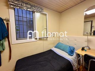 Duplex  Carrer de cabanes. Piso y local en calle cabanes