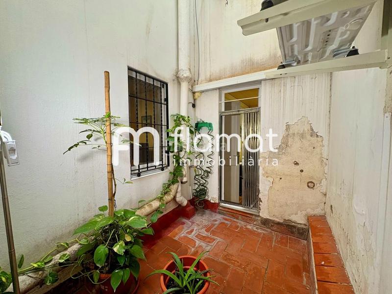 Foto c901c1cc-69b2-4931-840d-c42e181d7c79. Dúplex piso y local en calle cabanes en El Poble Sec - Parc de Montjuïc Barcelona