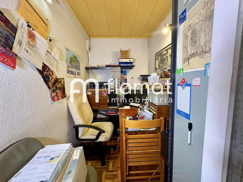 Foto f1673b57-b9d4-46c4-bdea-8769979139ef. Dúplex piso y local en calle cabanes en El Poble Sec - Parc de Montjuïc Barcelona