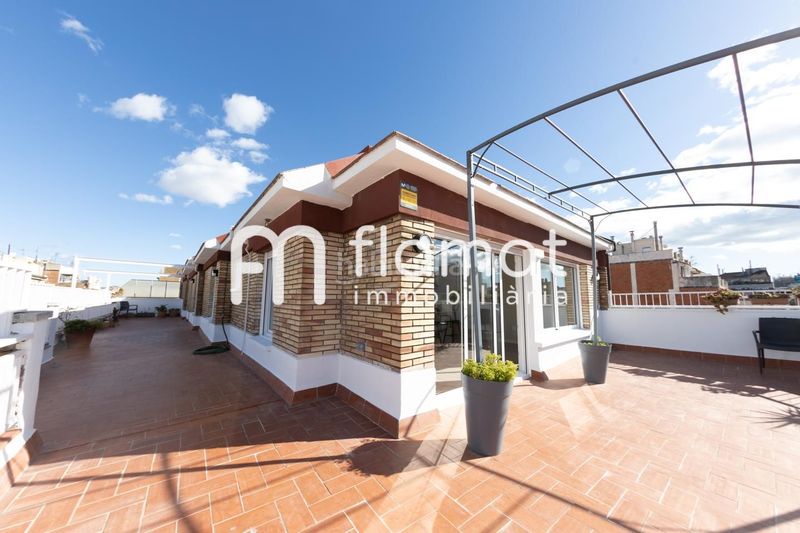 Foto b2a0d0a9-2390-4270-8252-d3c7445a3ee9. Pis a Vila de Gràcia Barcelona