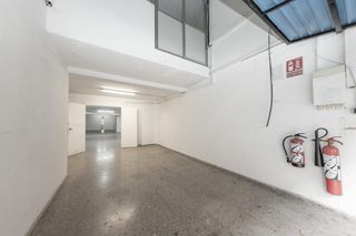 Local Comercial  Carrer de castillejos. Local en venta en calle castillejos en badalona