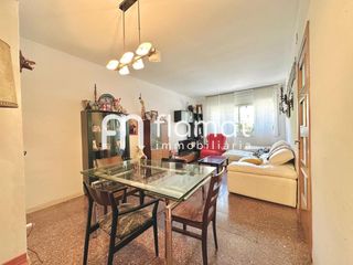 Pis  Plaça del guinardó. Tu nuevo hogar en el corazón de barcelona elegante piso en plaça