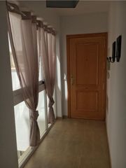 Appartement en Villanueva de la Serena. Apartamento con ascensor, calefaccin y aire acondicionado