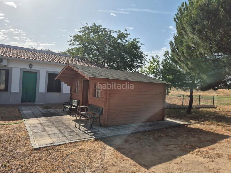 Foto b5f95fa6-f834-4b5d-b7cd-7b4dab094380. Chalet en calle san francisco 28 en Villanueva de la Serena