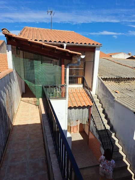 Foto 76a75c95-3311-4eff-b9d2-435639501e38. Casa a Madrigalejo