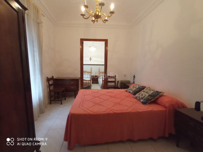 Foto cee7a687-981f-49ea-a427-021fd040fd16. Casa en avenida de la constitución 5 en Magacela