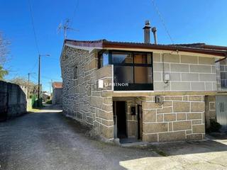 Casa a Xinzo de Limia. Casa de piedra en muy buen estado, a 4 km de xinzo de limia.
