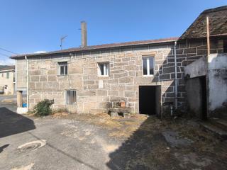 Casa a Nogueira de Ramuín. Casa de aldea a 6 km. ayto de pereiro de aguiar ourense