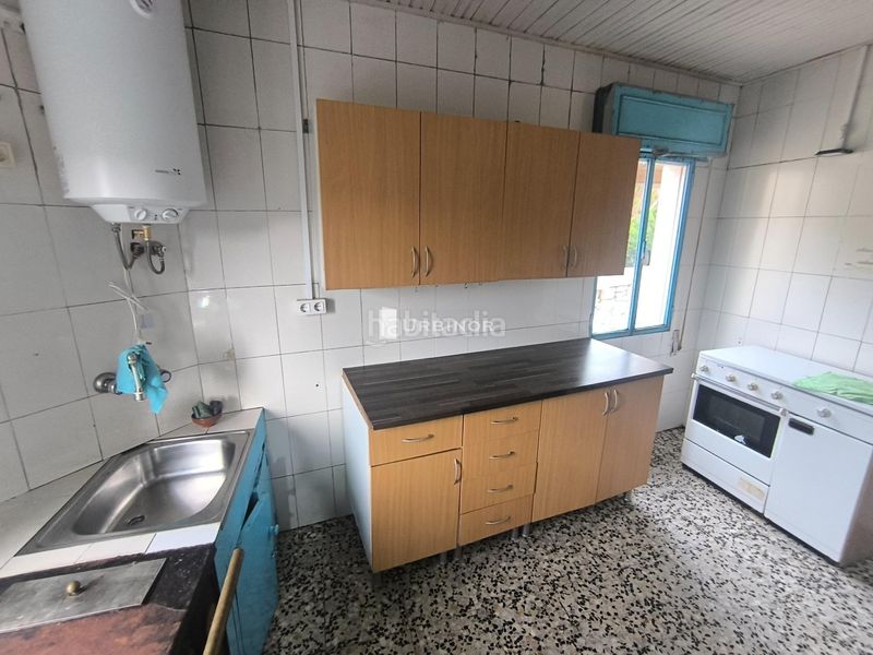 Foto 0fa5a49b-7ff4-4735-8261-bac6bdbec1c2. Casa amb aparcament a Nogueira de Ramuín